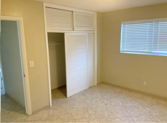 Building Photo - 5424 Jefferson St