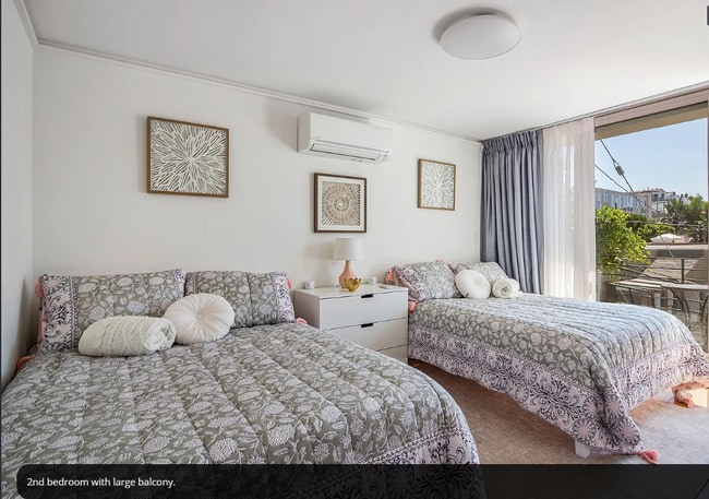 Building Photo - 14 Westwind St