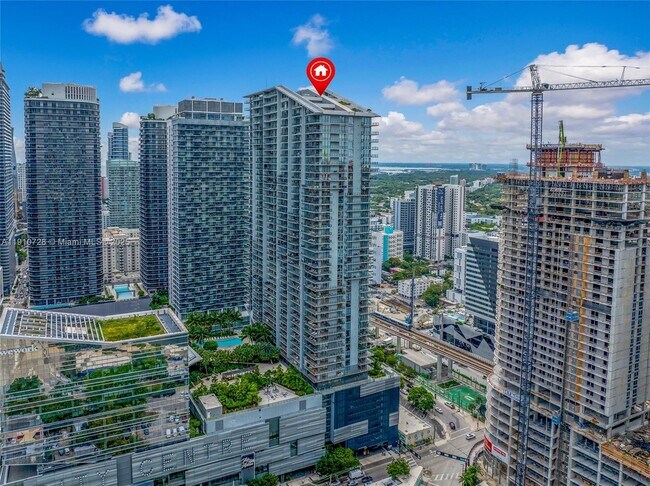 Building Photo - 88 SW 7th St