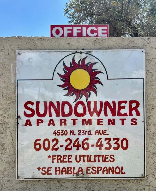 Building Photo - 1/2 off move in special! Large 2 bedroom i...