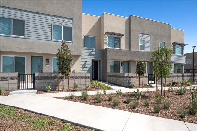 Building Photo - 3651 E Jacobson Paseo