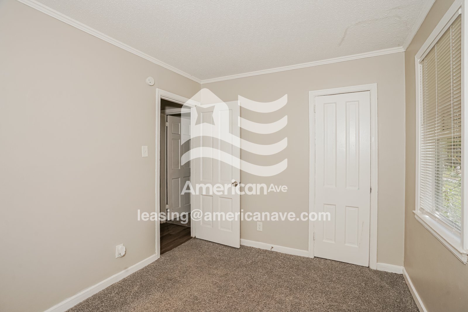 Building Photo - 209 Meadowdale Dr