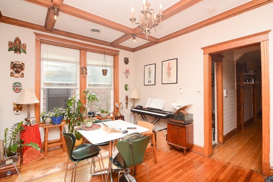 Building Photo - 2647 W Iowa St