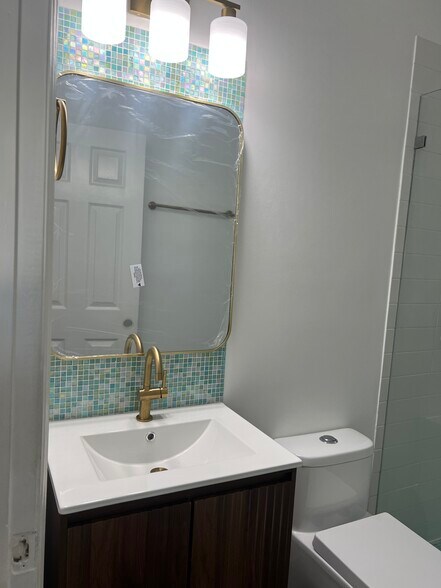 Building Photo - 1017 NE 42nd Ave