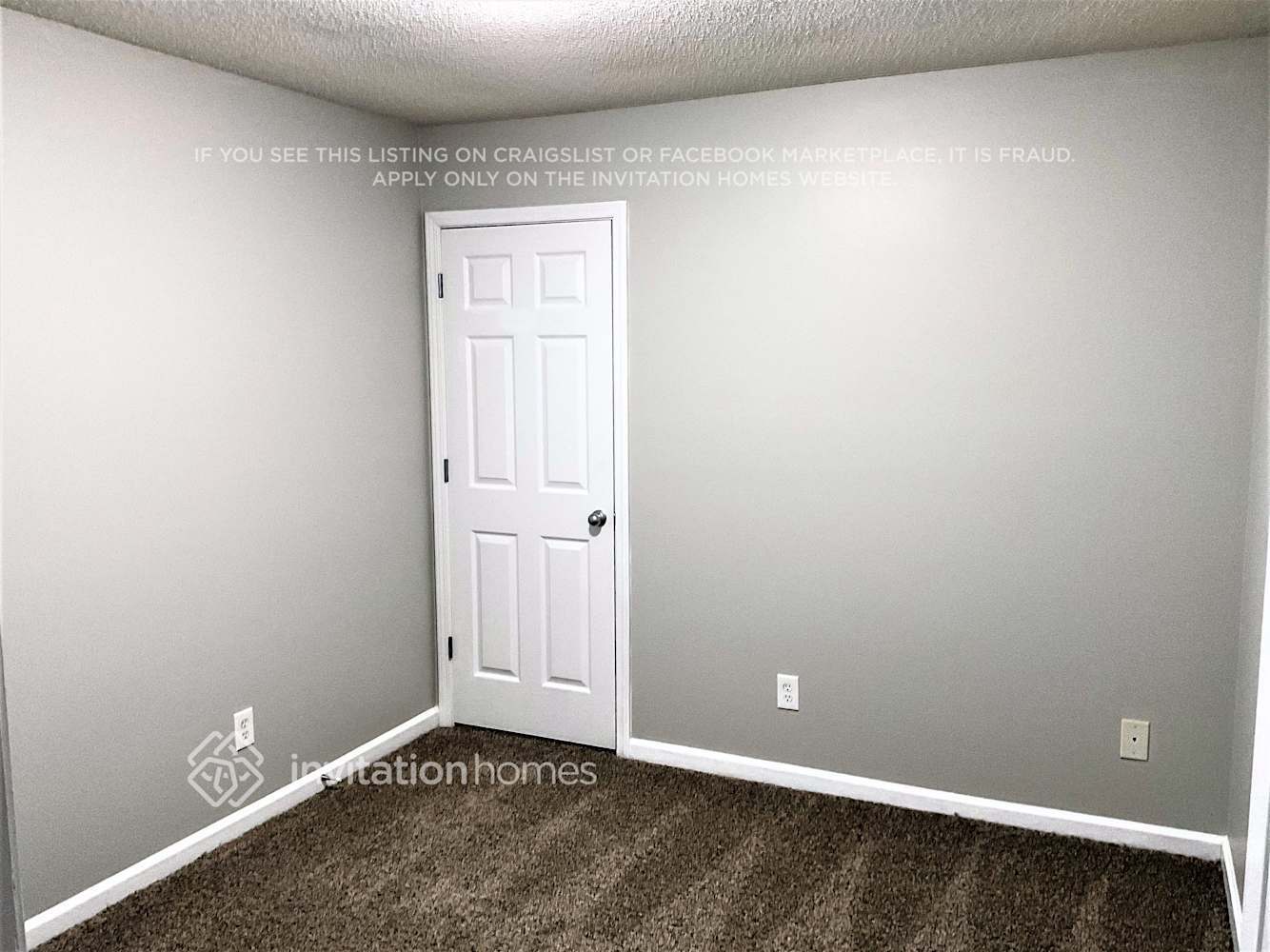 Building Photo - 3785 Pine Village Pl