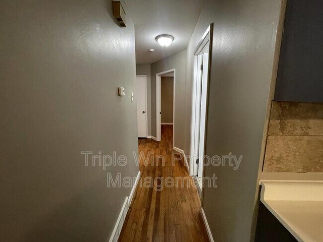 Building Photo - 10203 Trio Ln