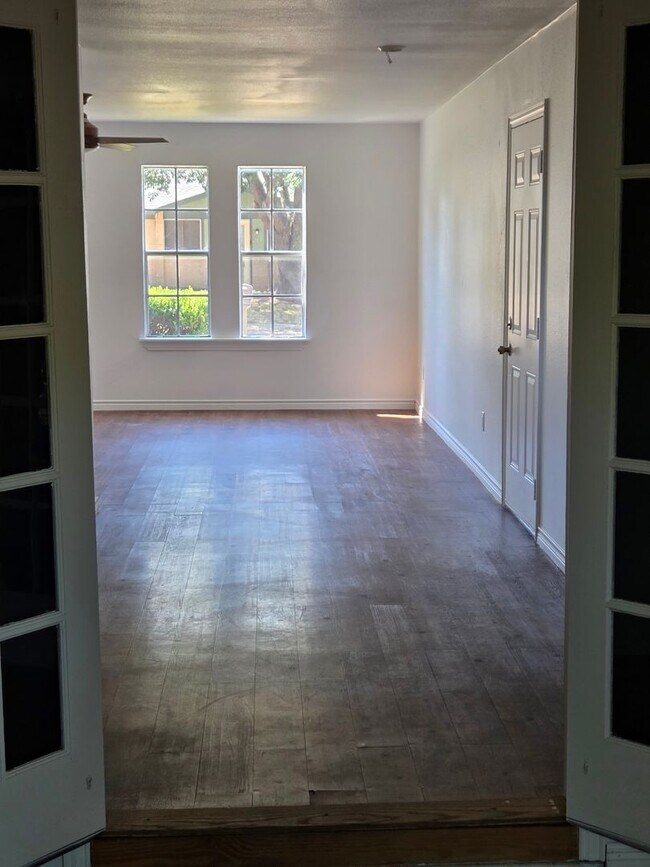 Building Photo - Nice 3 bedroom 1 bath for rent