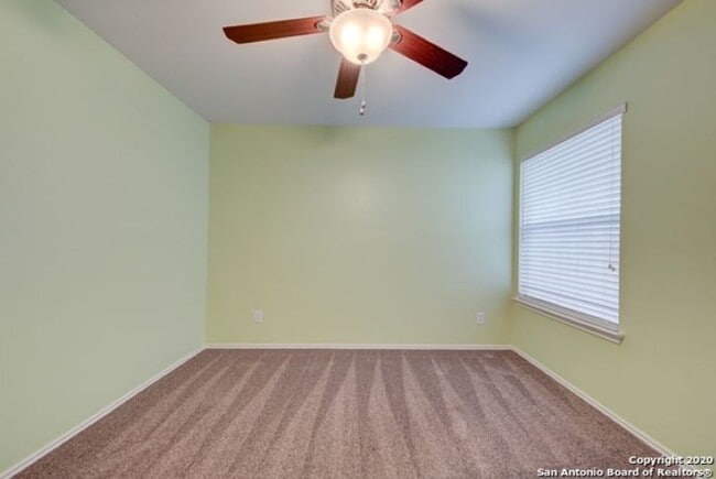 Building Photo - 3 Bedroom/2 Bath Wildhorse Subdivision