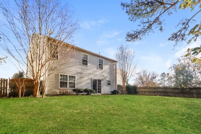 Building Photo - 1130 Eatonton Way