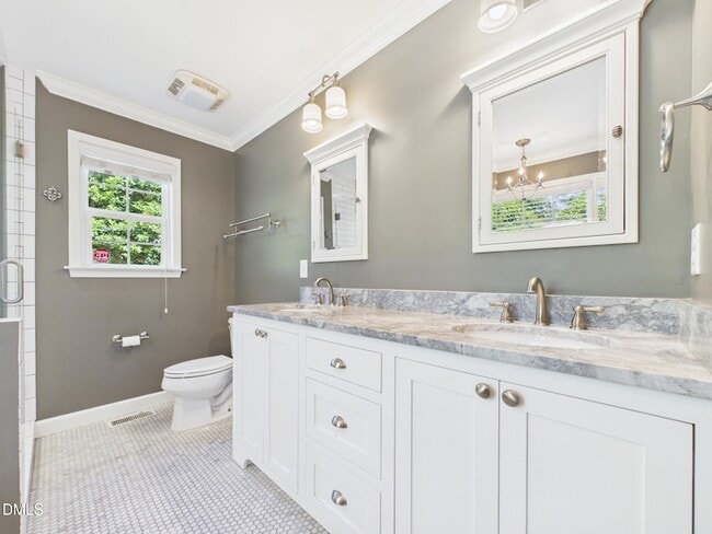 Building Photo - 2912 Oberlin Rd