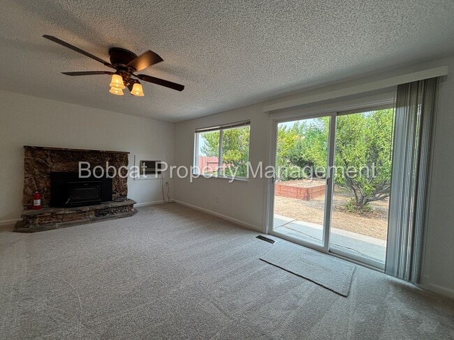 Building Photo - ATTENTION GARDENERS! Charming Indian Hills...