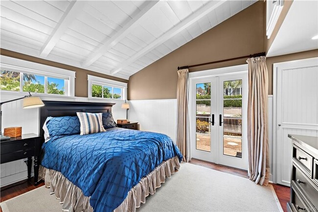 Building Photo - Woods Cove Beach House