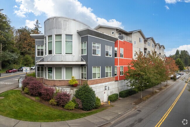 Exterior - 25th Place Condominiums