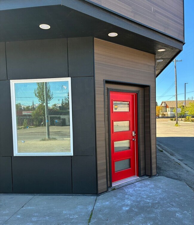 Building Photo - 3200 Spenard Rd