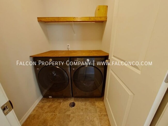 Building Photo - 4453 Kaolin Ct