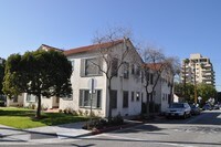 Building Photo - 1157 N Maryland Ave