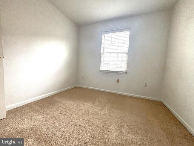 Building Photo - 6761 Jenny Leigh Ct
