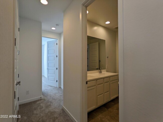 Building Photo - 16846 W Las Palmaritas Dr