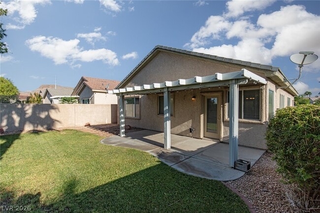 Building Photo - 10991 Pumpkin Ridge Ave