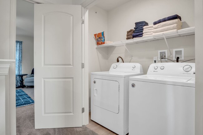 Building Photo - Luxury 4/BR townhome in Carlisle