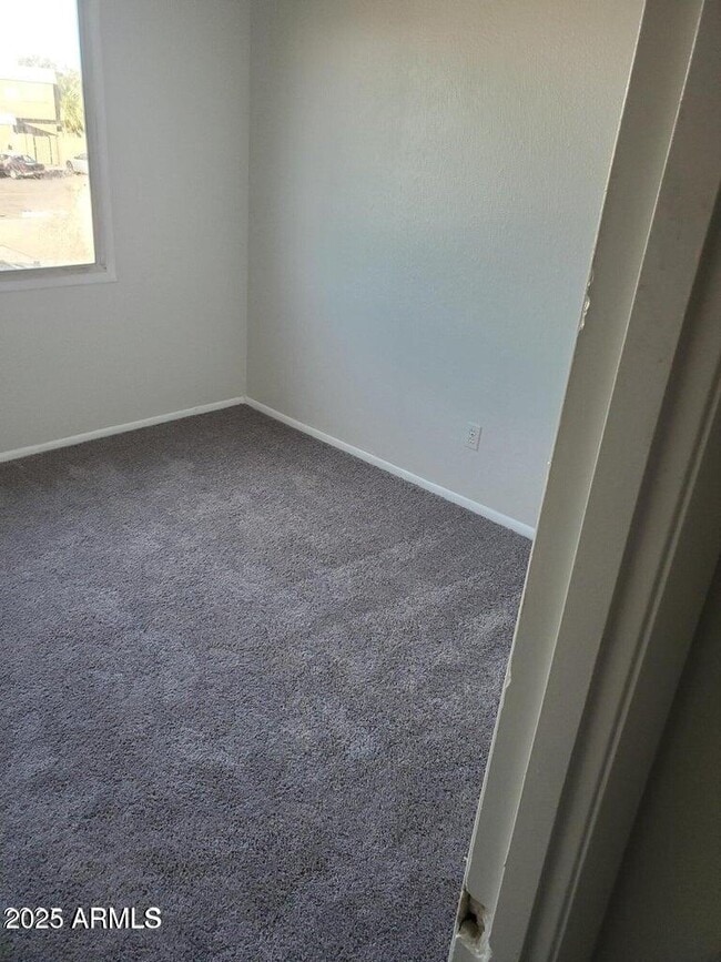 Building Photo - 4236 S 46th Pl