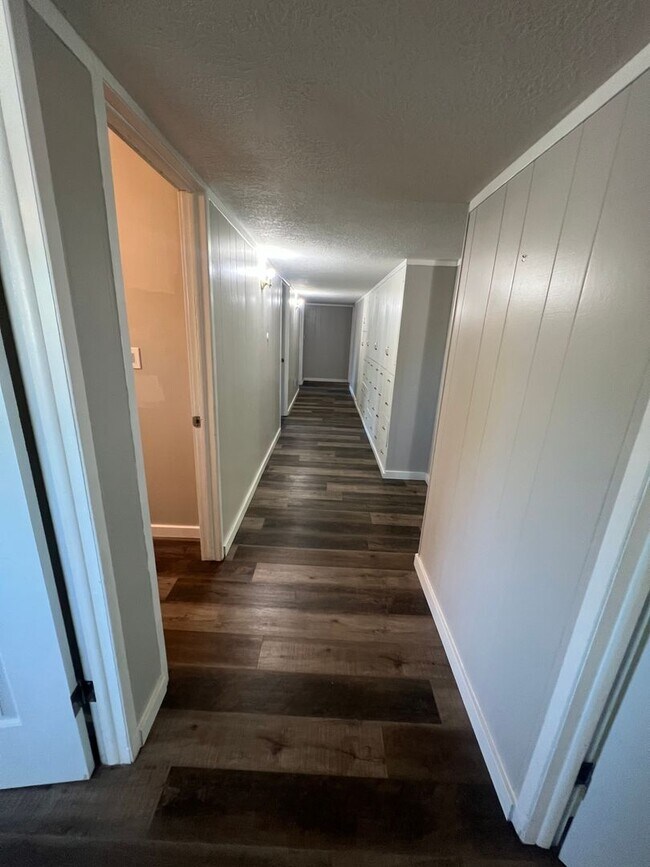 Building Photo - 419 S 100 E