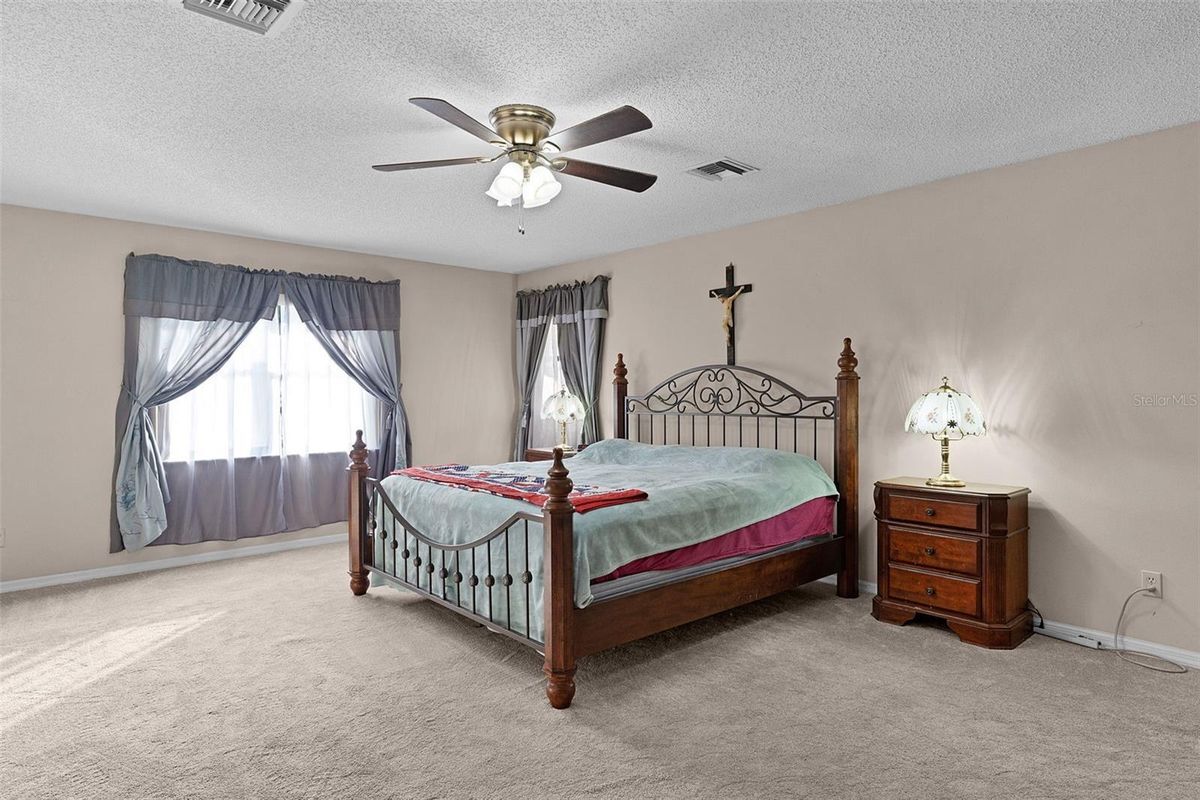 Building Photo - 602 fourth avenue