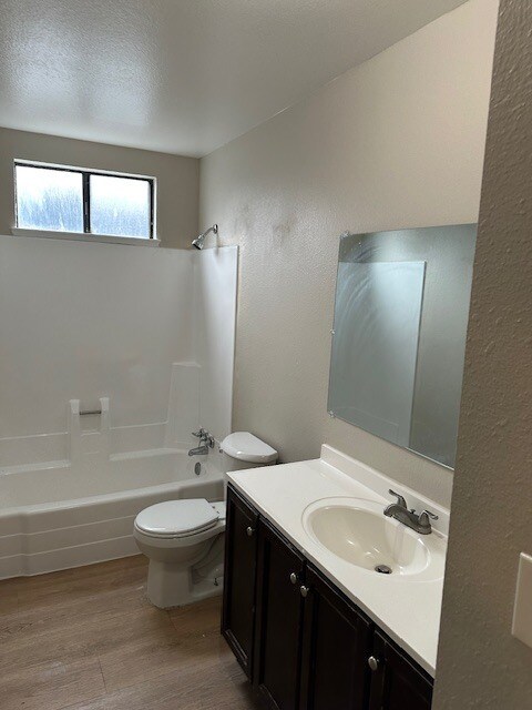 Building Photo - Stockton 3 Bedroom, 2 Bathroom, plus Bonus Room Home