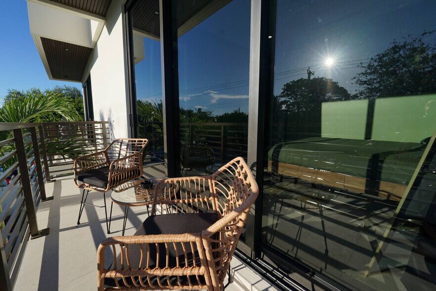 Building Photo - 1812 Miami Rd