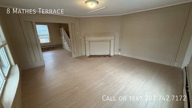 Building Photo - 8 Mathes Terrace