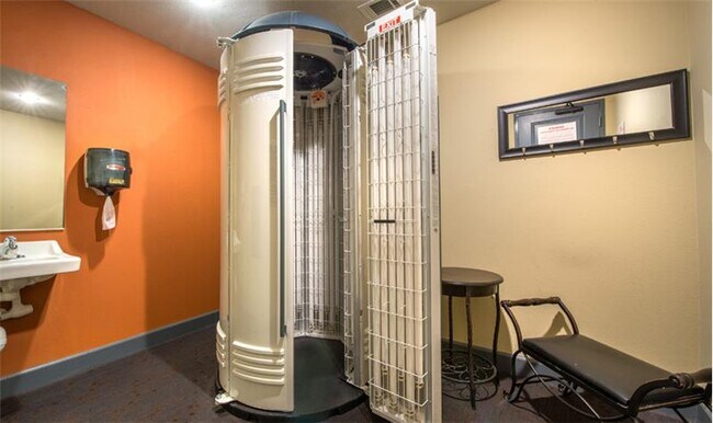 Building Photo - 2612 Ross Ave