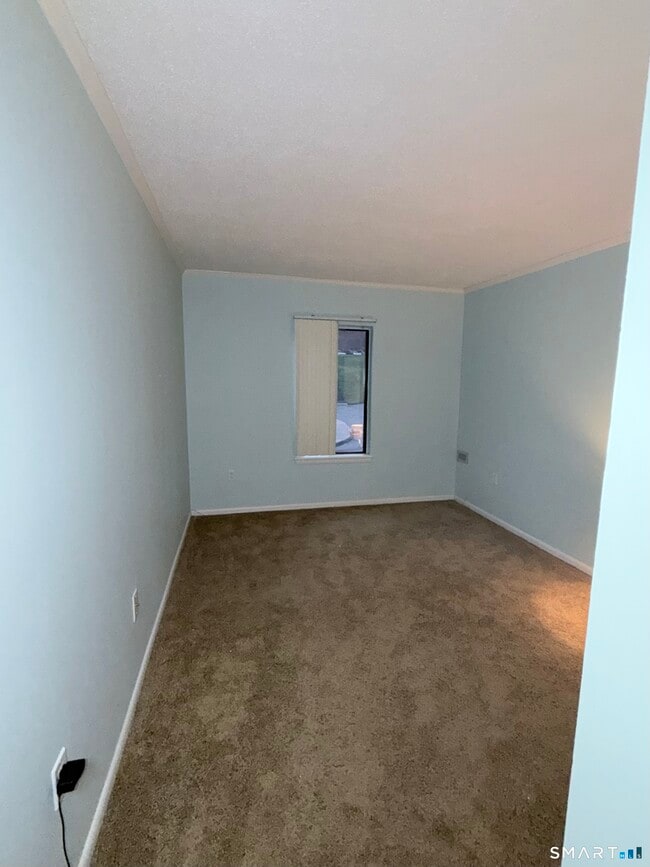 Building Photo - 175 Mill Pond Rd