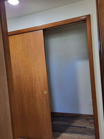 large hallway closet for storage - 1150 Cardinal Ln