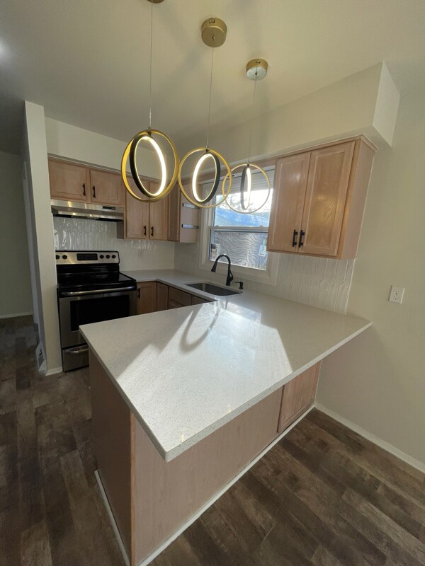 Building Photo - 5963 Teakwood Dr