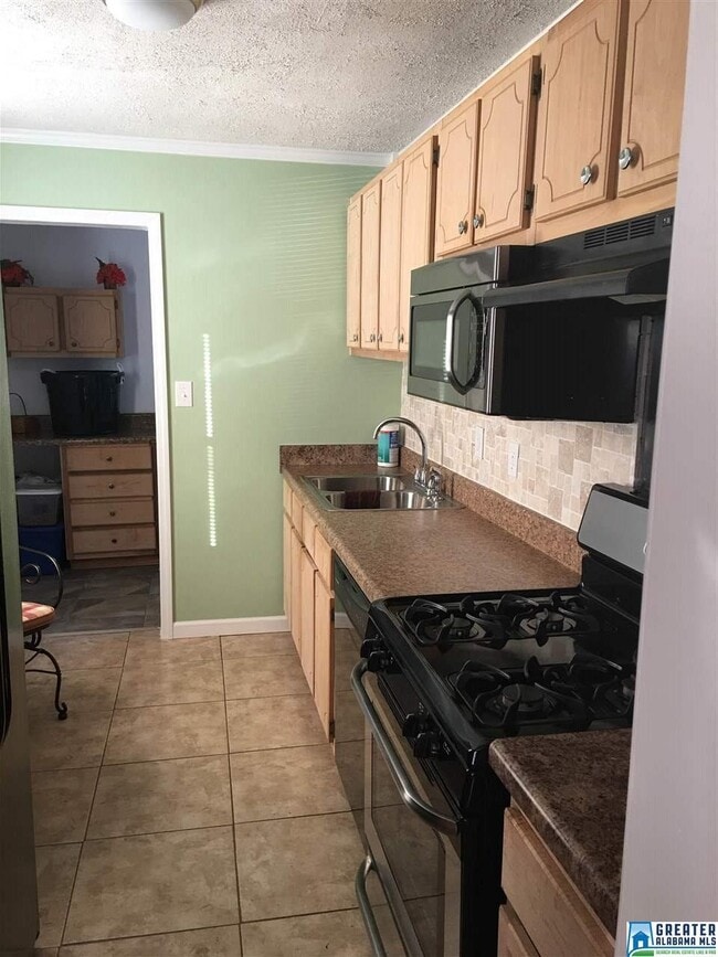 Building Photo - 737 Attalla Pl