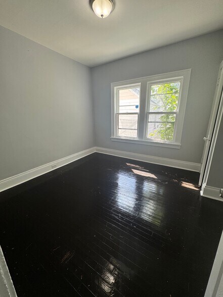 Building Photo - 3690 Sudbury Rd