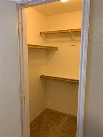 Building Photo - 827 Savage Dr