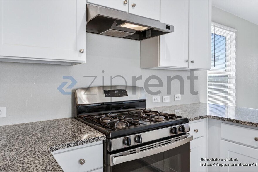 Building Photo - 8110 Serro Medina