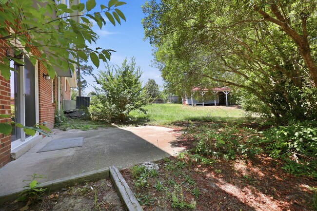 Building Photo - 5914 Ormskirk Dr
