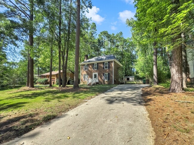 Building Photo - 312 Trappers Run Dr