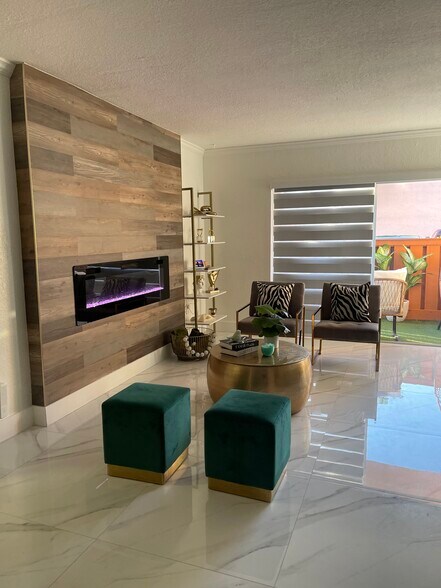 Building Photo - 7120 Fairway Dr