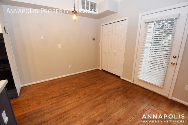 Building Photo - 85 Harbour Heights Dr