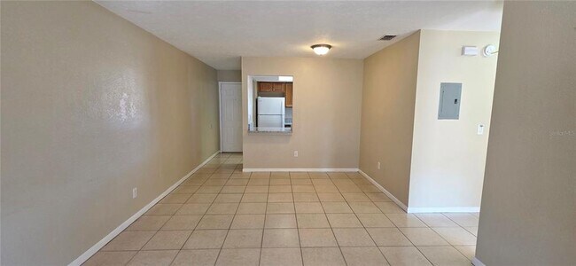 Building Photo - 9515 Fieldview Cir