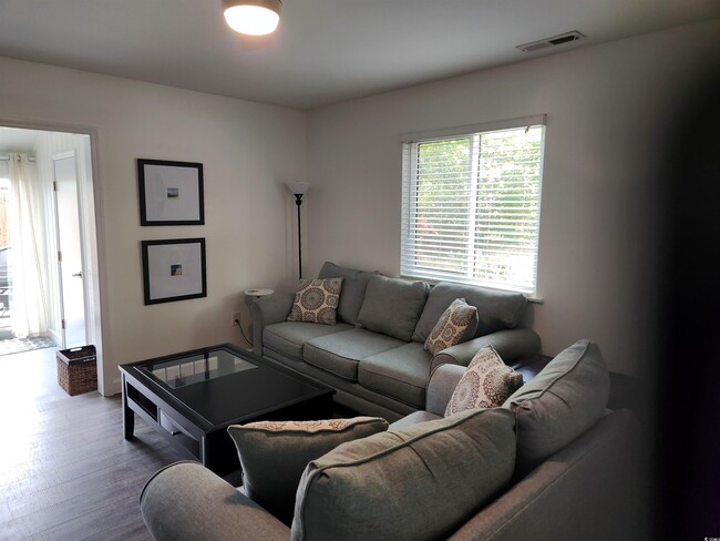 Building Photo - 5167 Inlet Garden Ct