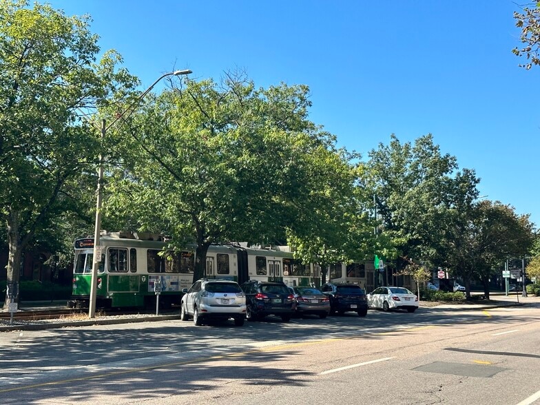 Building Photo - 8 Kilsyth Rd