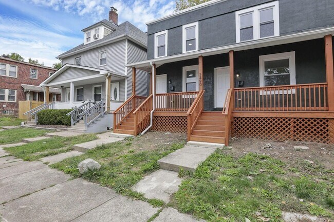 Building Photo - 2486 Findley Ave