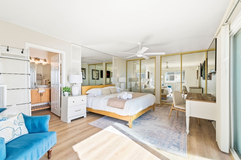 Building Photo - 999 N Pacific St