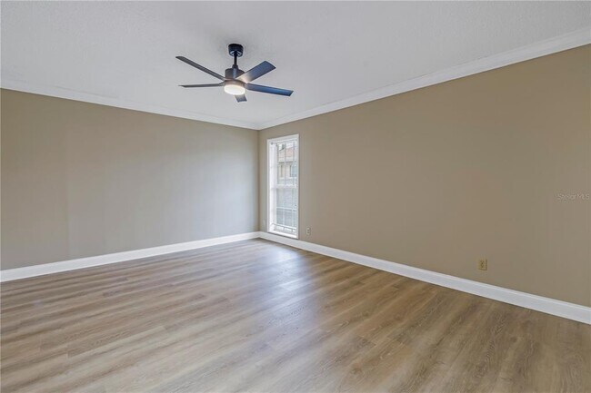 Building Photo - 2267 Heron Cir