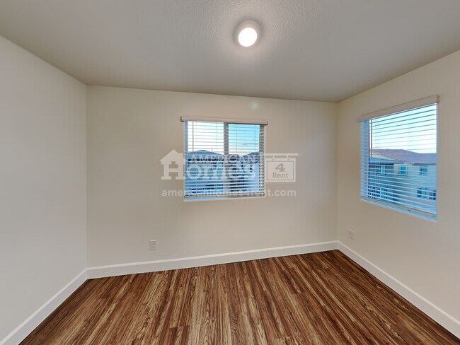 Building Photo - 78 Cabaletta Lane