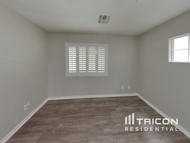 Building Photo - 9164 Obtainable Ct